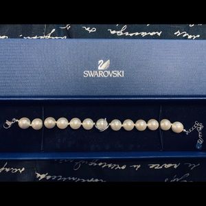 Swarovski pearl bracelet